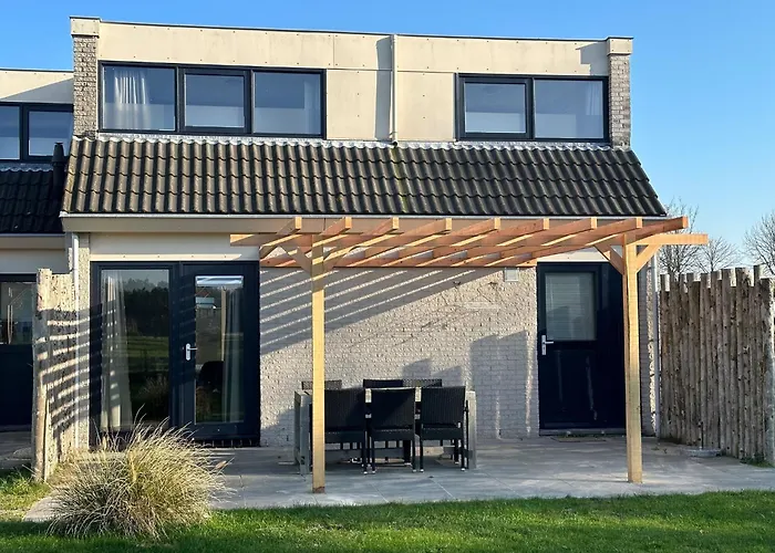 Дом отдыха On Texel Island With Terrace